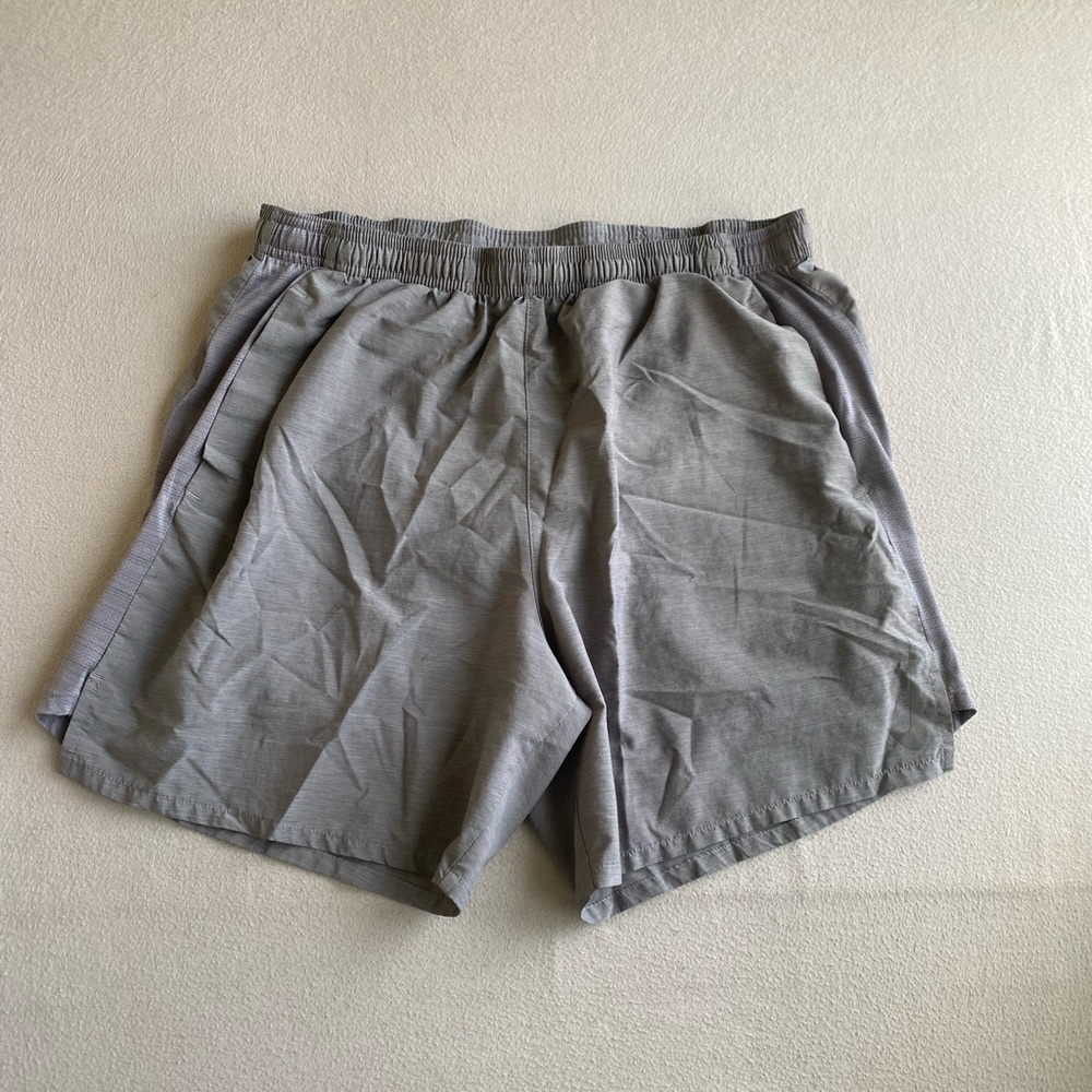 Nike Men's Athletic Shorts in Gray